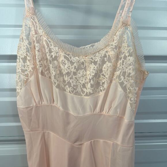 Vintage Pink Slip with Lace Trim and Spaghetti Straps - Picture 2 of 6